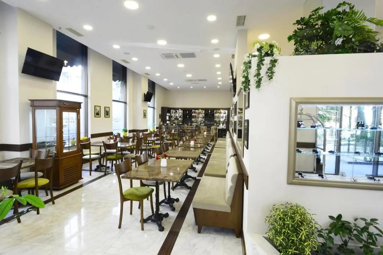 Fabulous Apartment On Rustaveli Avenue Tbilisi 0*,